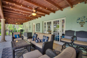 Florida Escape with Pool about 16 Mi to Fort Lauderdale!